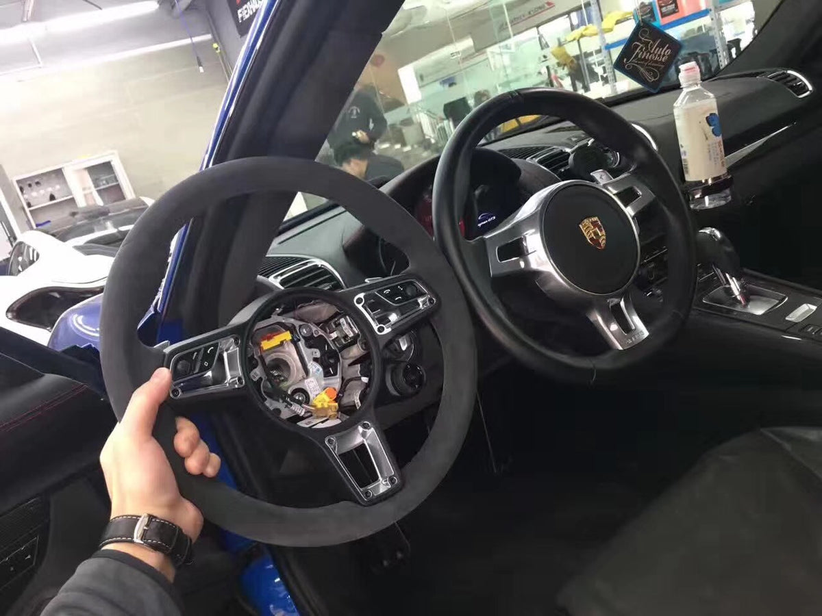 Video clips of porsche steering wheel upgrade — GPS Adapter