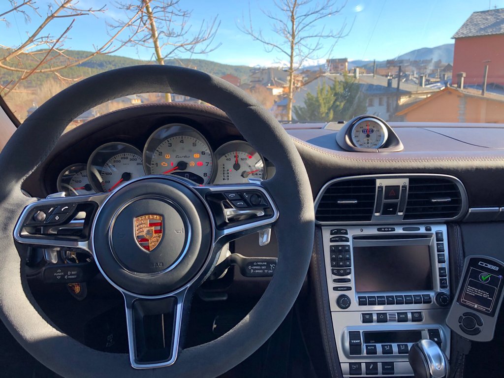 911 · 997 steering wheel installation